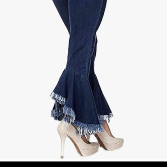 Jeans- Crop Fray NWOT - Picture 8 of 8